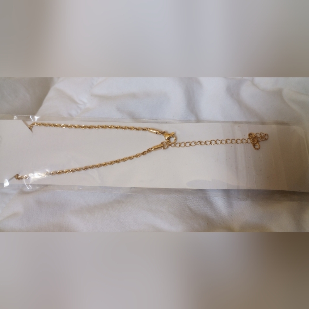 NWT Fashion Gold-Plated Stainless Steel Blue Necklace - Picture 3 of 3